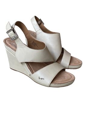 b.o.c. Women's Cream Wedge Sandals Size 9